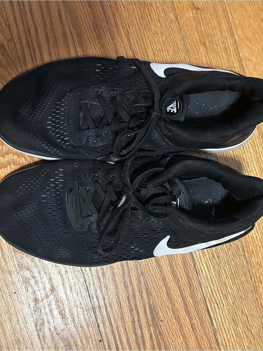 Nike Women’s Black Athletic Sneakers with White Swoosh